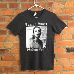 Taylor Swift Reputation Tour Graphic Tee Medium Collectible Concert Shirt New